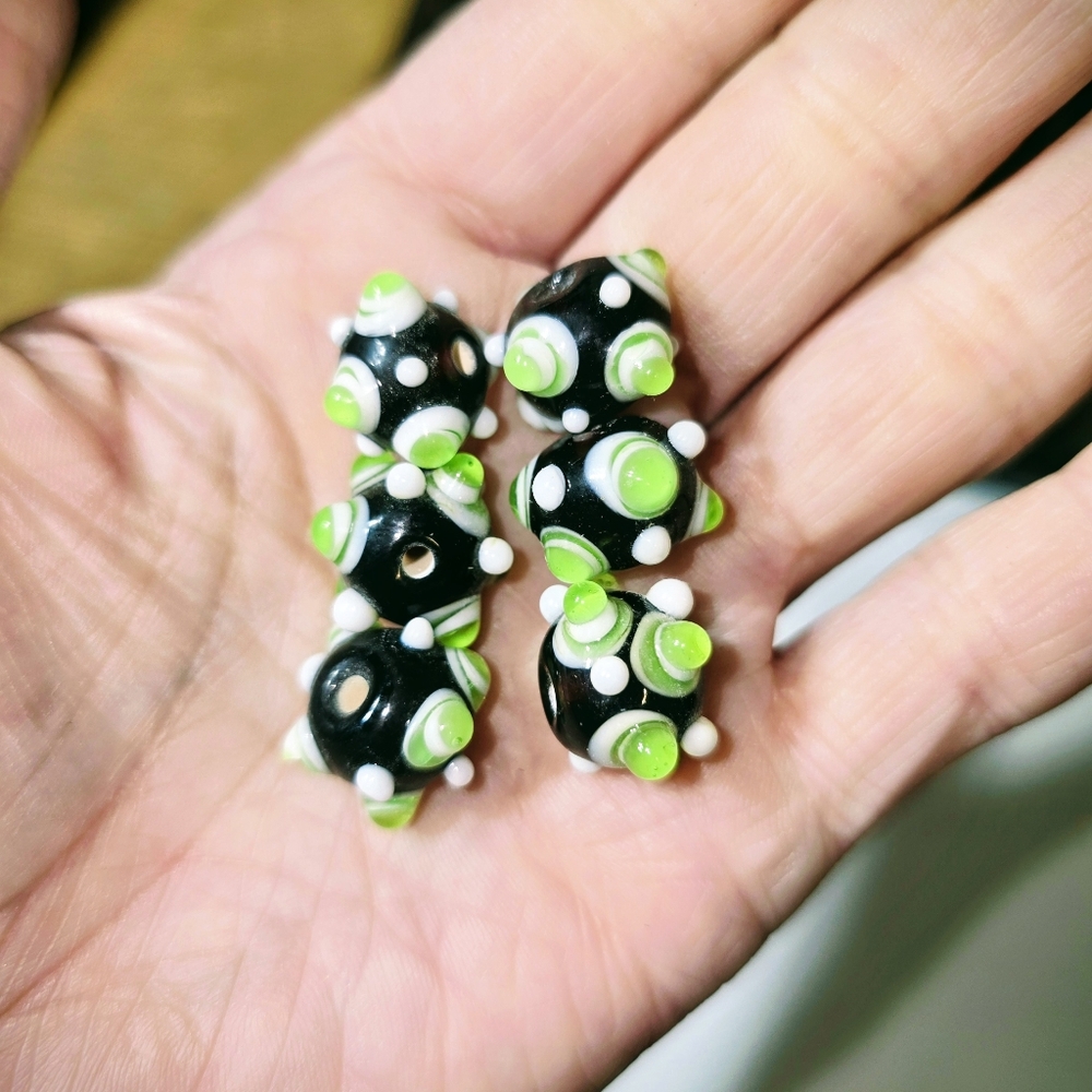 LAMPWORK GLASS BEADS - Picture 3 of 3